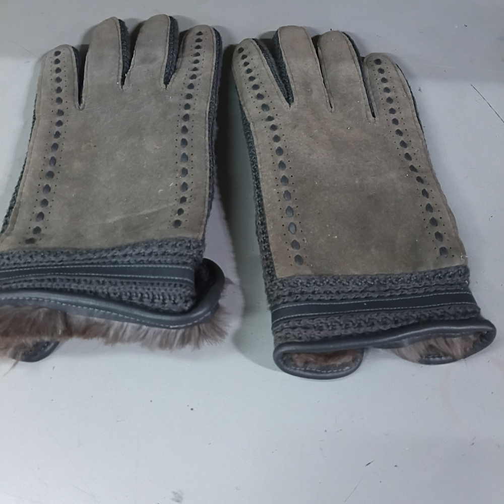 Men's Gray Vinyl And Suede And Rabbit Gloves